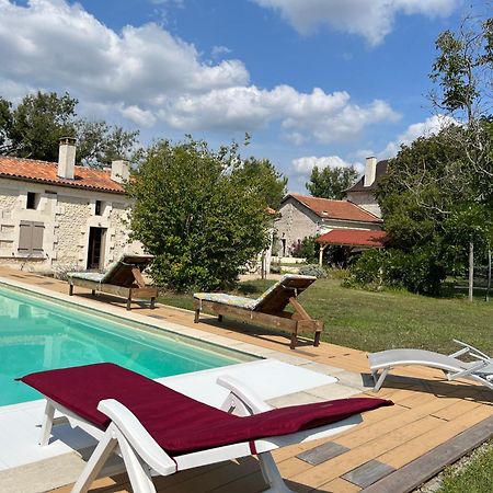 Maison Perigord Vert Piscine Et Spa La Roche-Chalais Екстер'єр фото