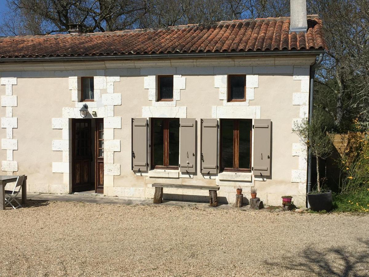 Maison Perigord Vert Piscine Et Spa La Roche-Chalais Екстер'єр фото