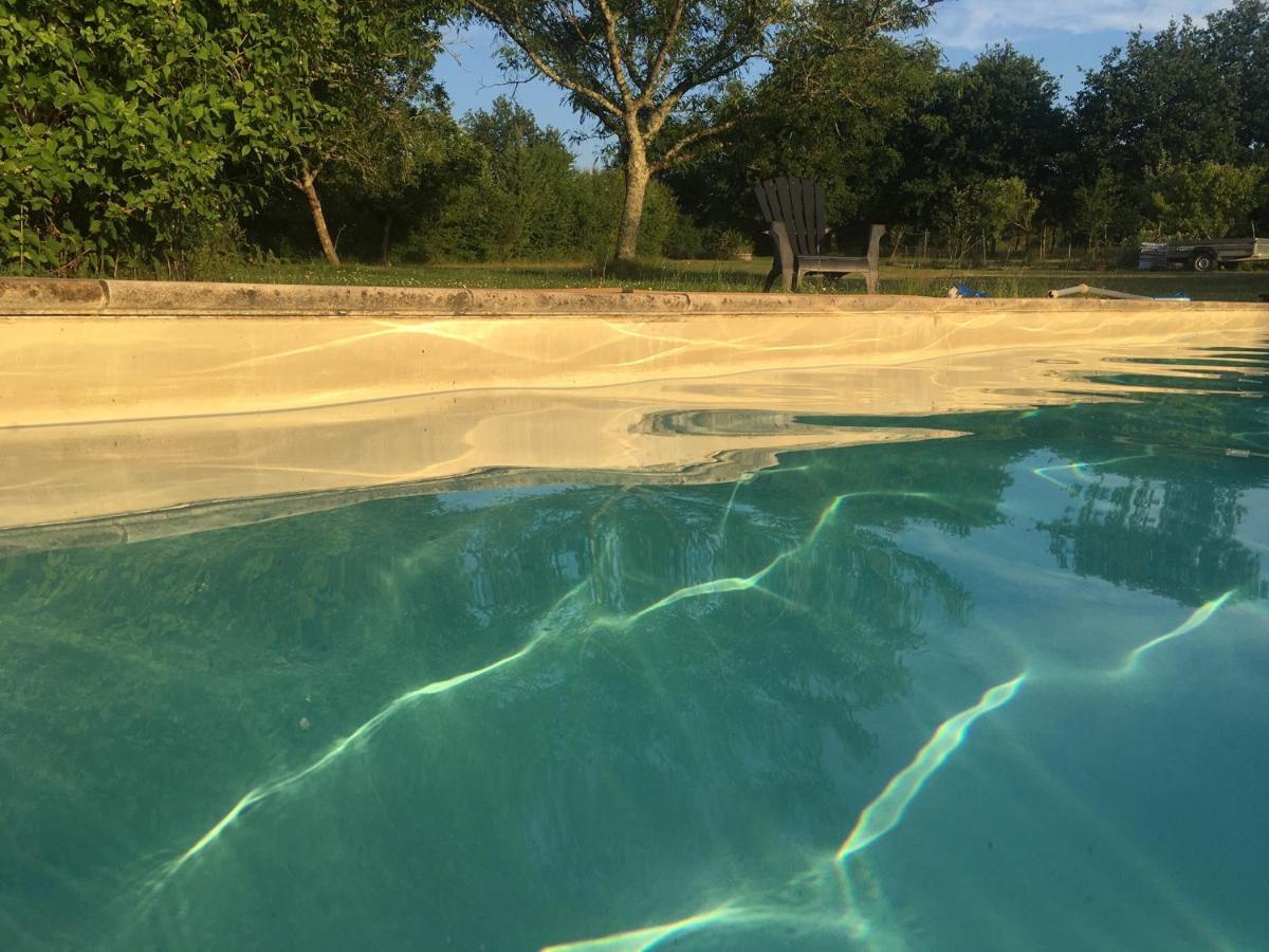 Maison Perigord Vert Piscine Et Spa La Roche-Chalais Екстер'єр фото